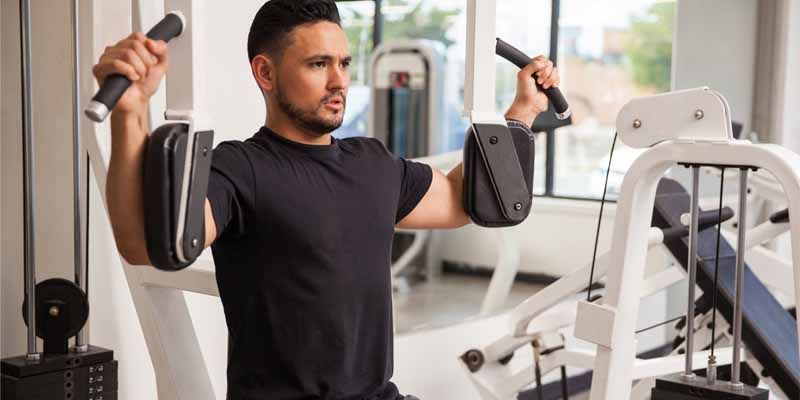 Máquinas de entrenamiento para pectorales