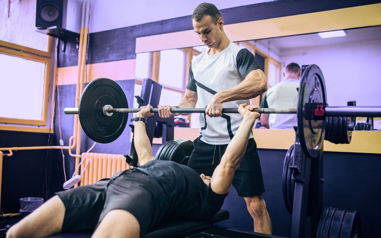 ¿Cómo se puede elegir el peso adecuado para los ejercicios?