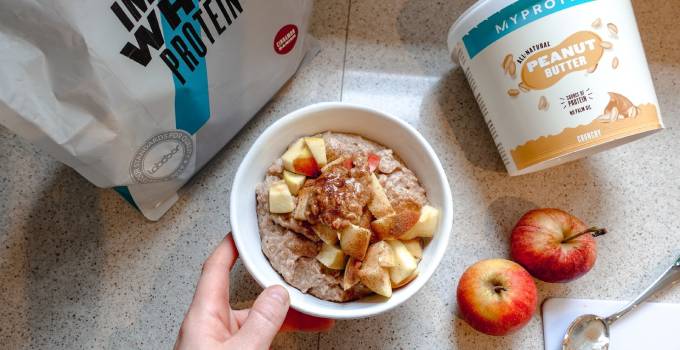 Importancia de la relación entre proteínas y carbohidratos en el suplemento